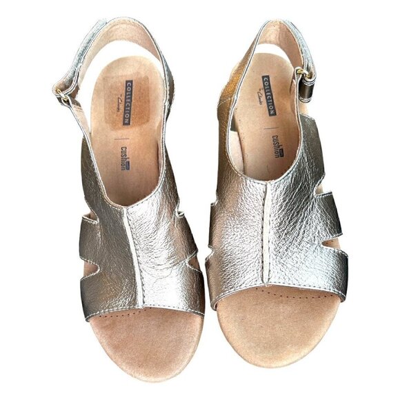 Clarks Collection Gold Metallic Annadel Bari Cork Wedge Sandals Women’s Size 11 - Picture 2 of 7